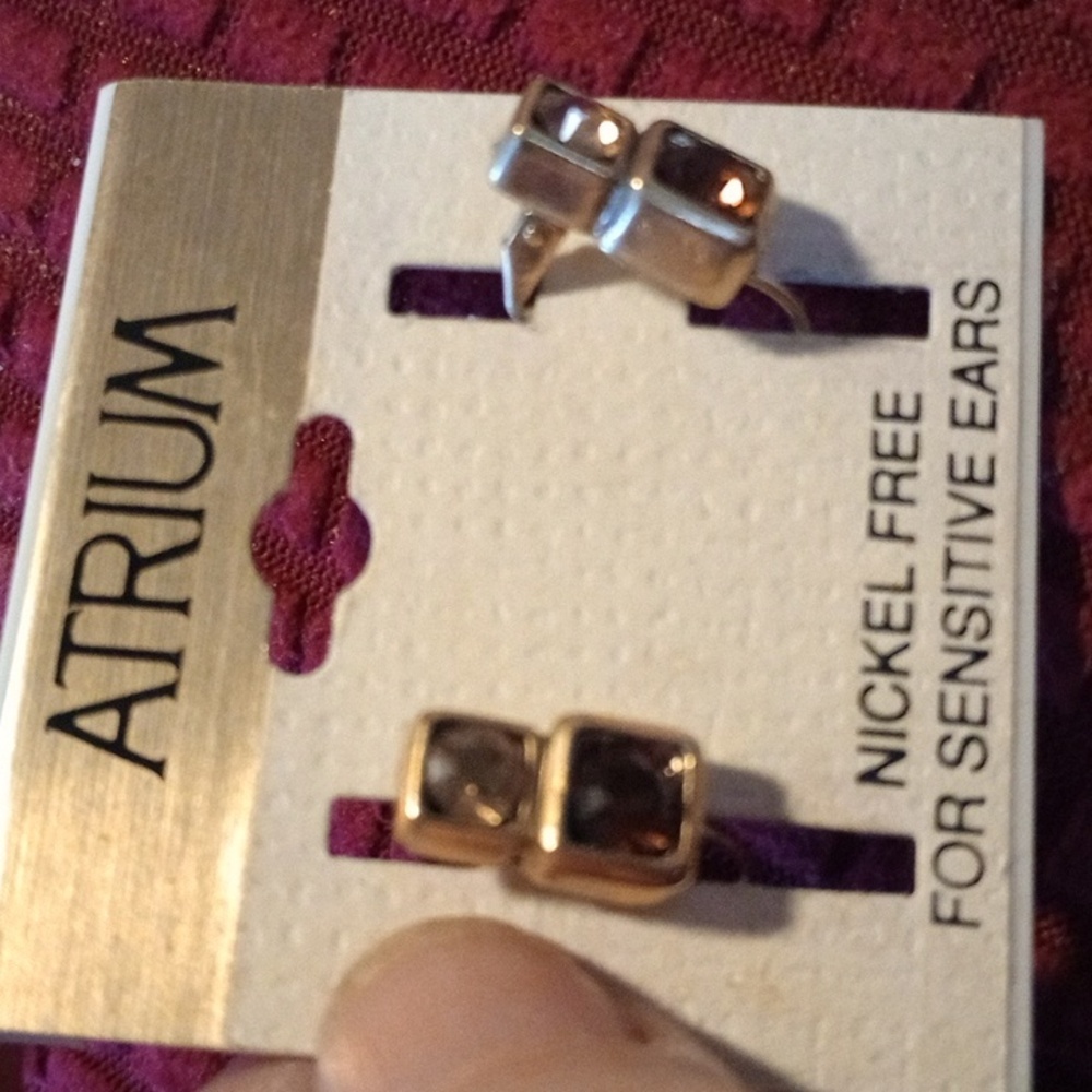 Atrium vintage clip-on earrings